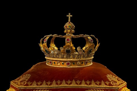 crown-759296_960_720